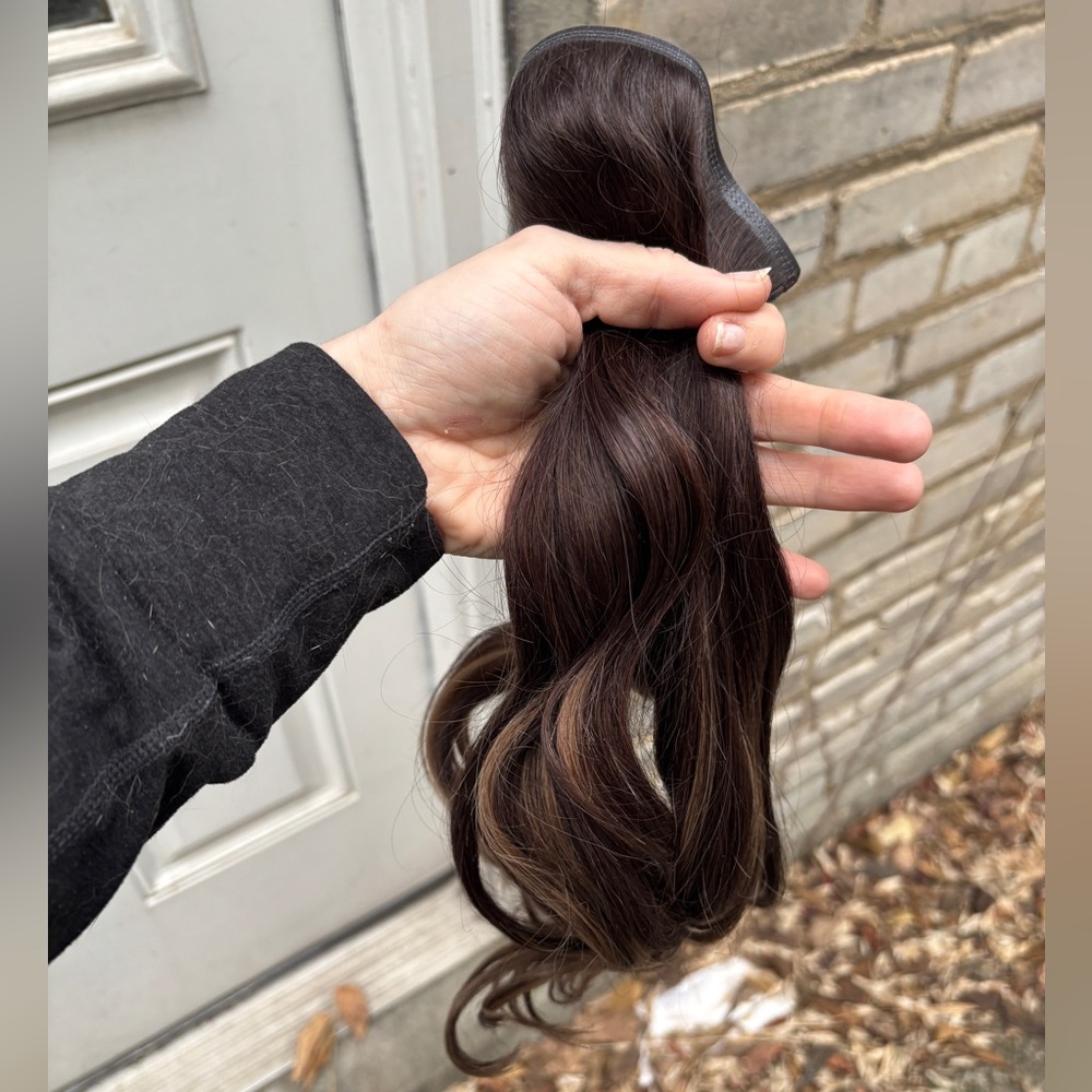 Luxy 16" Seamless Mocha Bronde Balayage Clip-Ins - Picture 9 of 11